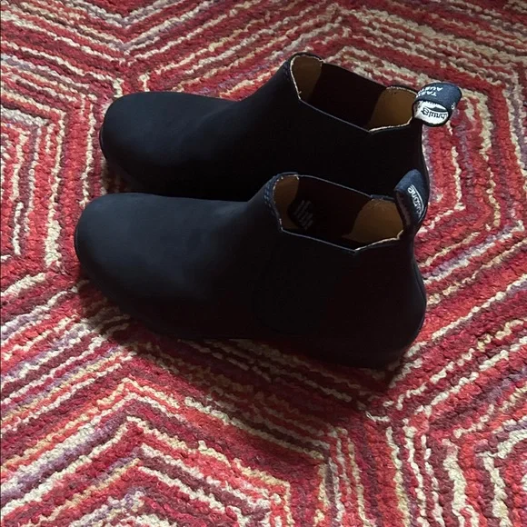 Blundstone Black Nubuck Women's Boots - Picture 4 of 8